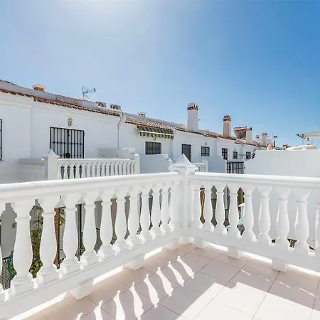 A&n Beachfront Family House With Pool & Solarium * 알가로보-코스타