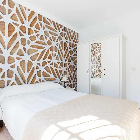 A&n Beachfront Family House With Pool & Solarium * 알가로보-코스타